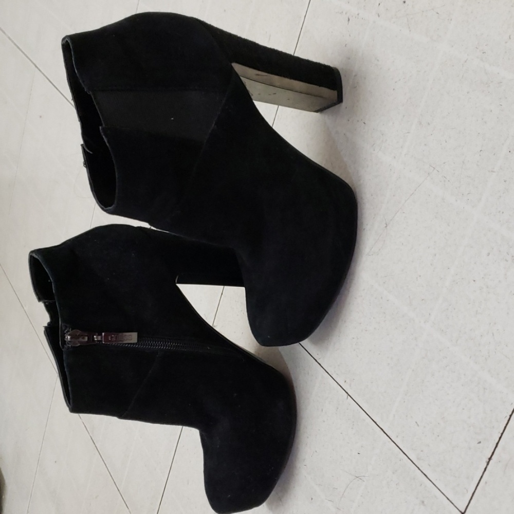 Guess suede booties